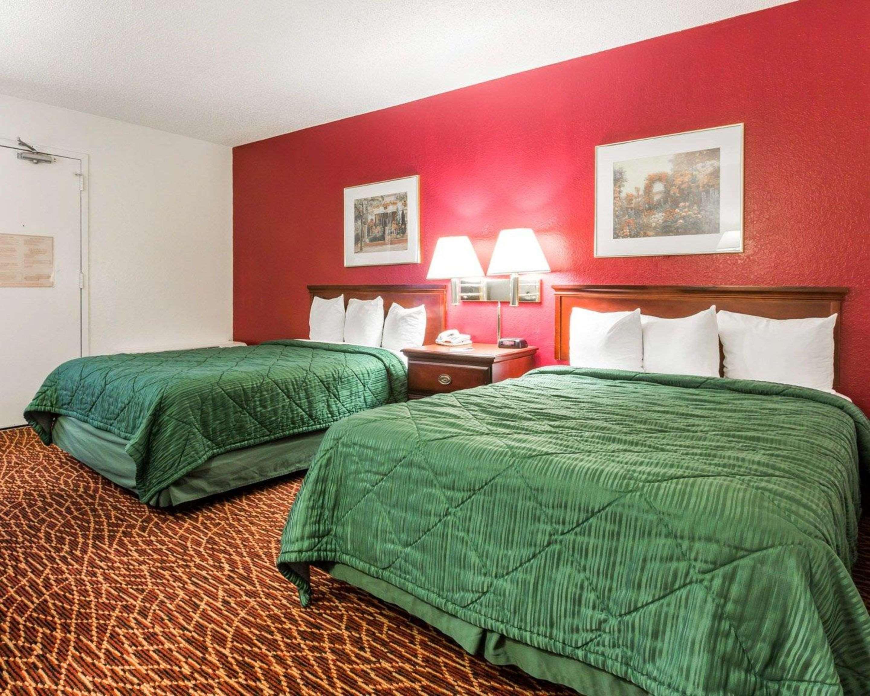 Quality Northlake Inn