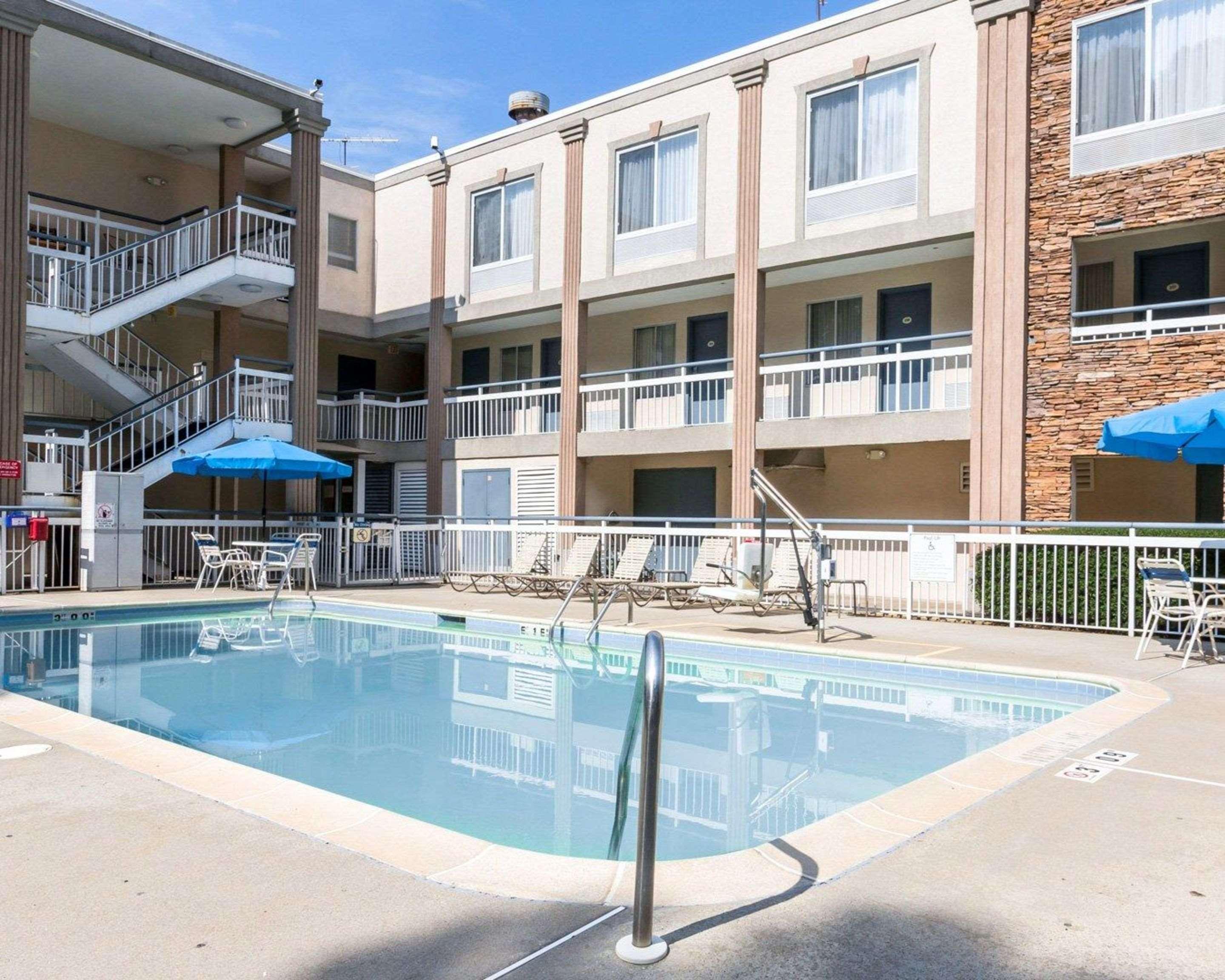 Inn Quality Northlake