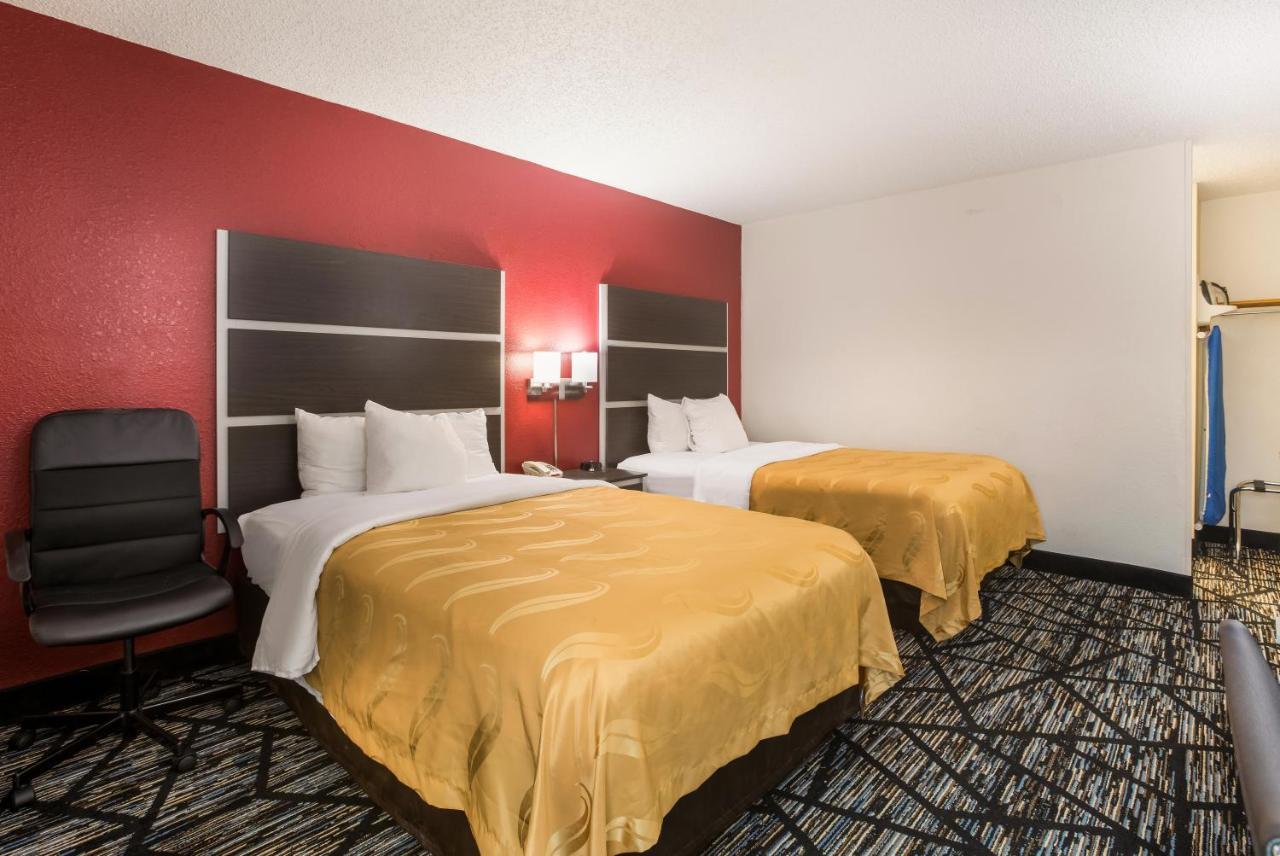 Quality Northlake Inn 3*