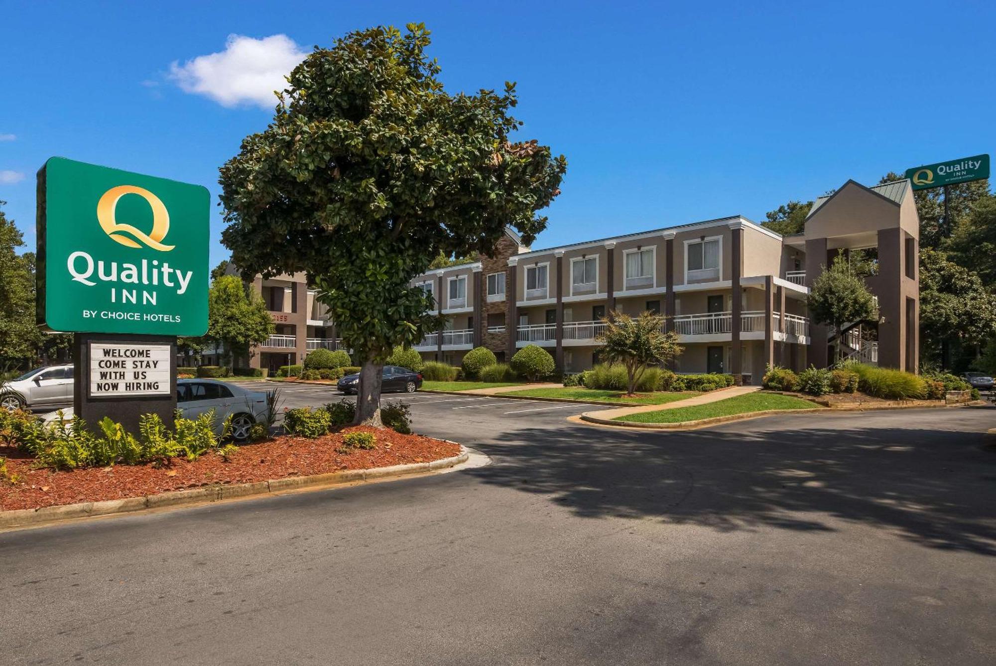 Quality Northlake Inn 3*