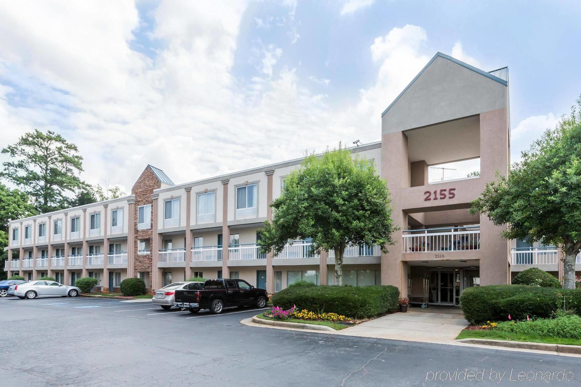 Inn Quality Northlake 3*